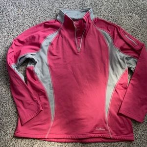 LL Bean women’s XL quilted quarter zip top